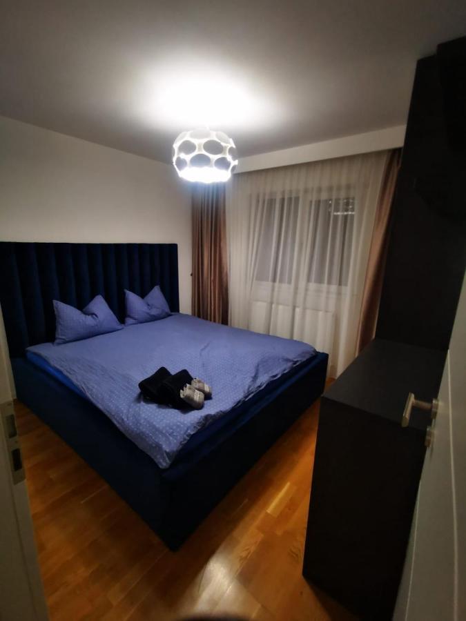 Apartament Luxury Apartment. 10 Minutes Taxi Ride To Center Timişoara